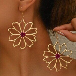 NEW Elegant Hollow Floral Design with Red Rose Earrings #183